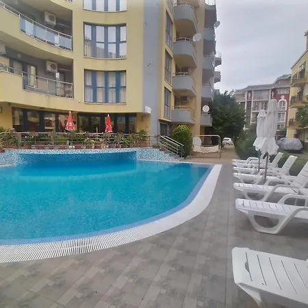 Appartamento ваканционно студио аквария *